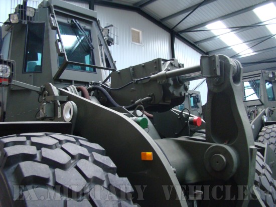 Caterpillar Wheeled dozer 972G Armoured Plant