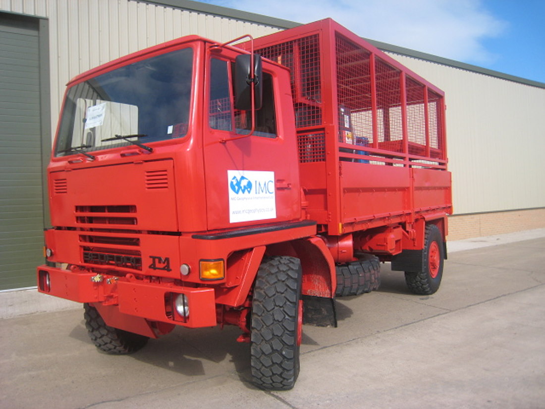 Bedford TM 4x4 lube/service truck price Bedford TM 4x4 lube/service truck price
