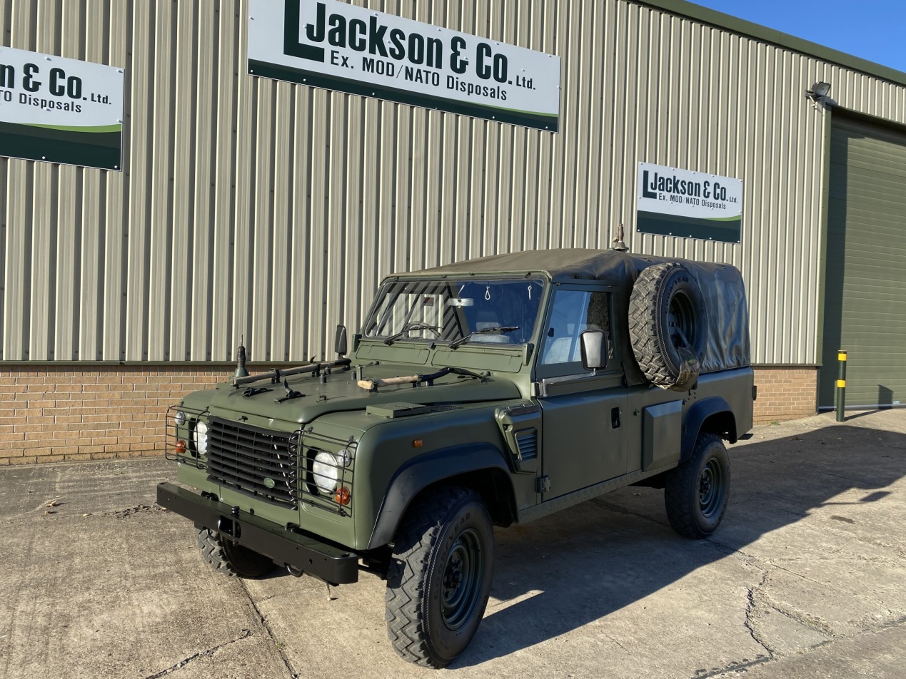 Land Rover Defender Wolf 110 (REMUS) RHD Soft Top Land Rover Defender Wolf 110 (REMUS) RHD Soft Top