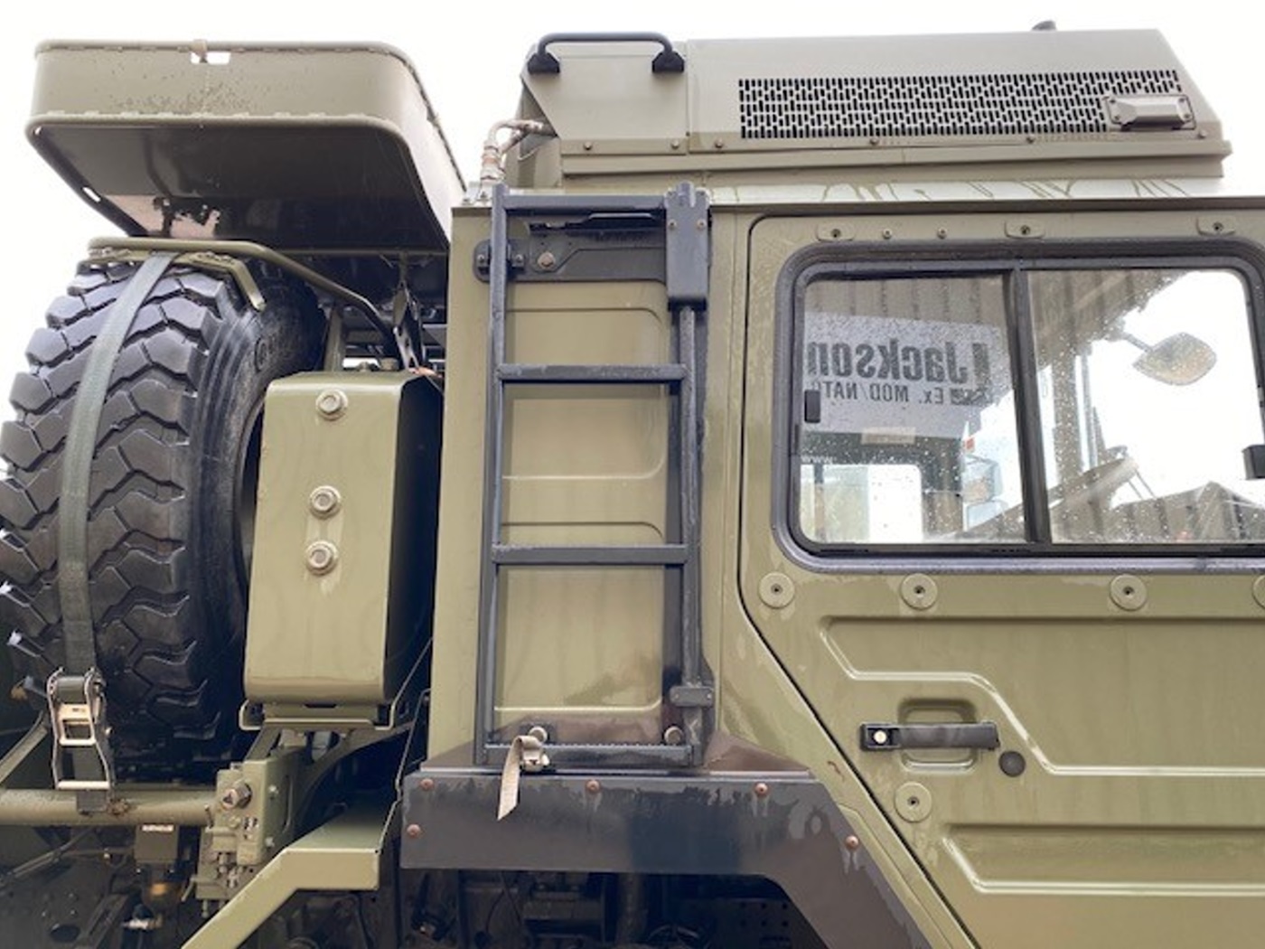 MAN HX60 18.330 4x4 Flat Bed Cargo Truck for sale MAN HX60 18.330 4x4 Flat Bed Cargo Truck for sale